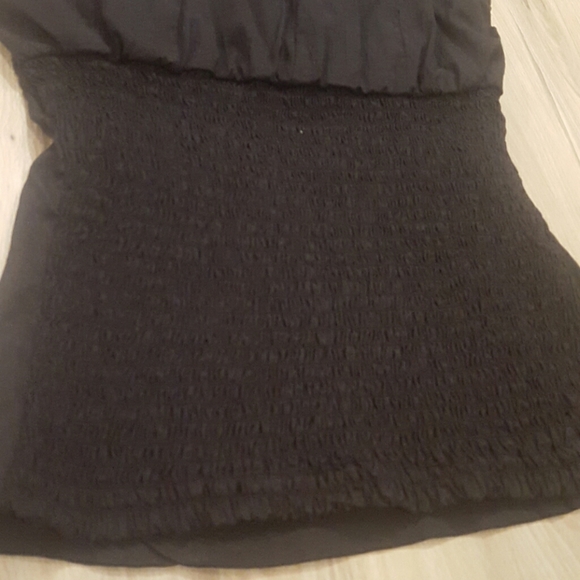 Black top - Picture 5 of 5